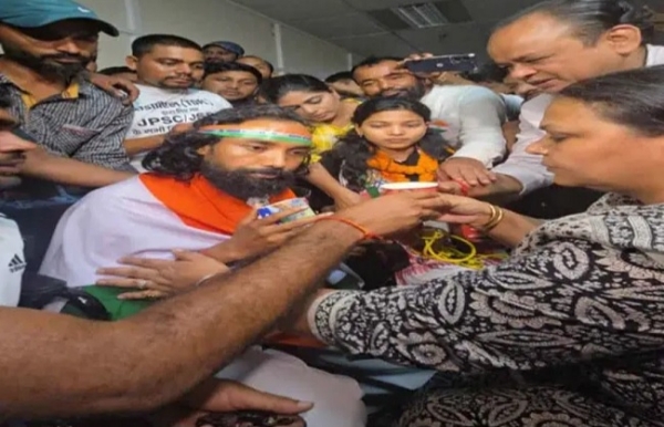 অনশন ভাঙলেন রাঁচির আন্দোলনকারী দেবেন্দ্র মাহাতো