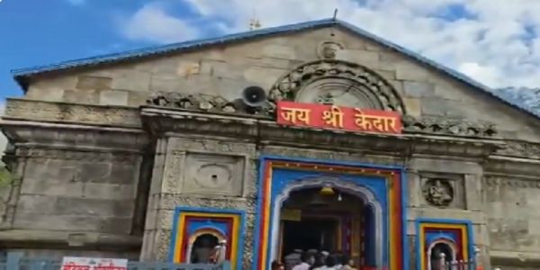 কেদার উপত্যকায় অবিরাম বৃষ্টি, বিন্দুমাত্র কমেনি ভক্তদের উদ্দীপনা