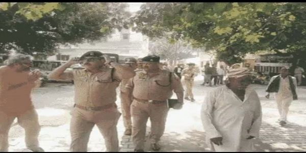 অযোধ্যা আদালতের লকআপ থেকে বন্দি পলাতক