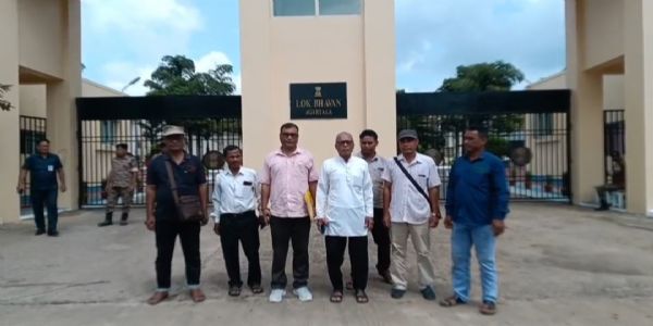 পুনর্বাসন প্যাকেজের দাবিতে রাজ্যপালের দ্বারস্থ আত্মসমর্পণকারী জঙ্গিদের দুই সংগঠন