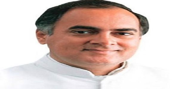 রাজীব গান্ধীর জন্মবার্ষিকীতে শ্রদ্ধাঞ্জলি উপরাষ্ট্রপতির