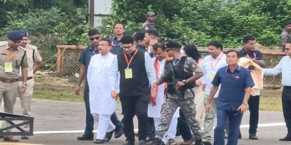 বন্যা মোকাবিলাই আরামবাগে প্রশাসনিক বৈঠক মুখ্যমন্ত্রী শুভেন্দু অধিকারী