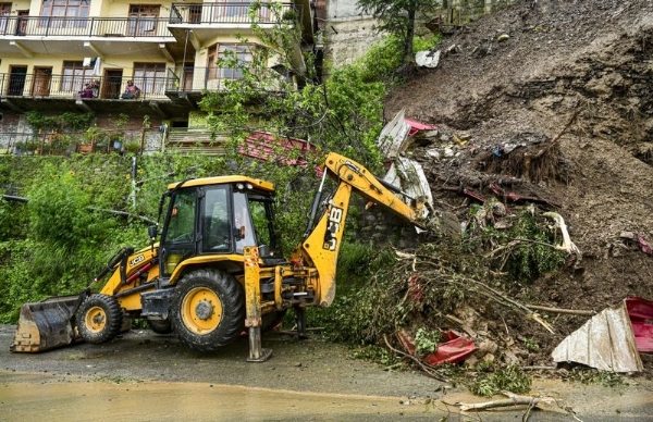 বৃষ্টিতে হিমাচলে শতাধিক রাস্তা বন্ধ