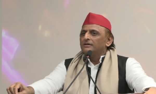 অখিলেশ যাদব