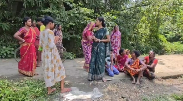 পরিবারে শোকের ছায়া