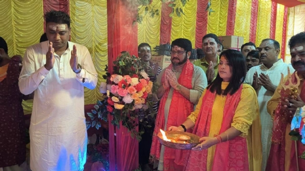 মহাদেবের আরাধনায় মন্ত্রী সুমনা সরকার
