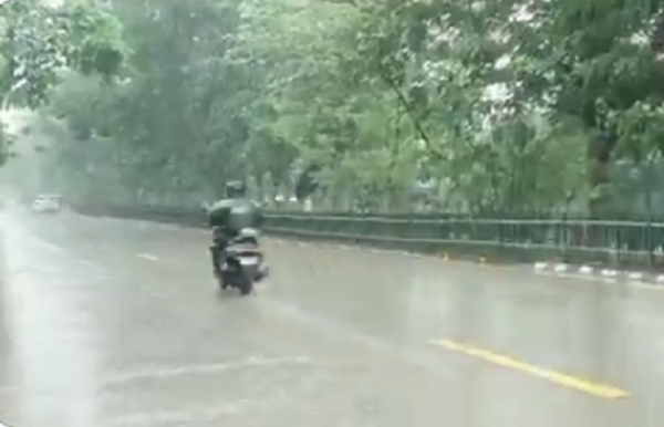 দিল্লি-সহ দেশের একাধিক রাজ্যে বৃষ্টির পূর্বাভাস আইএমডি-র দিল্লি-সহ দেশের একাধিক রাজ্যে বৃষ্টির পূর্বাভাস আইএমডি-র