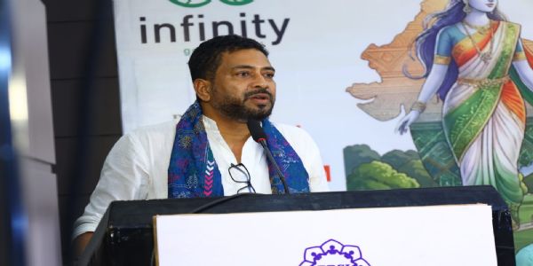 পর্যটকদের সুবিধাতে ১০০০ ফেসিলিটি সেন্টার চালুর পরিকল্পনা রাজ্য জুড়েই বললেন পর্যটন মন্ত্রী ড. শঙ্কর ঘোষ