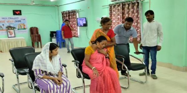 তারাপীঠের অগ্নিকাণ্ডে মৃত ধূপগুড়ির রাকেশের পরিবারকে ৯ লক্ষ টাকার ক্ষতিপূরণ