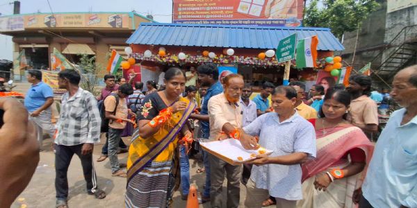 হাতে হাতে রাখি, মিষ্টিমুখে সম্প্রীতির বার্তা গোঘাটে