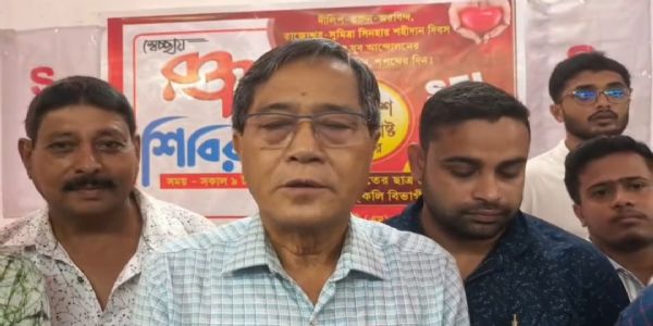শহিদদের স্মরণে ডুকলিতে এসএফআই-এর রক্তদান শিবির, রক্ত দিলেন ২১ জন