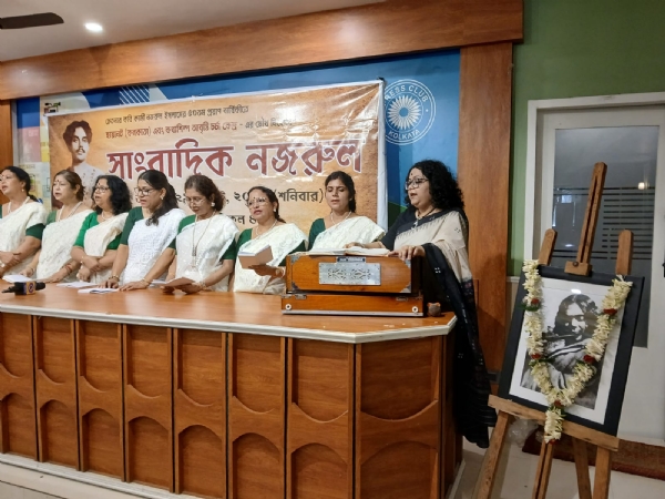 প্রেস ক্লাব কলকাতায় এক অনাড়ম্বর অনুষ্ঠানে