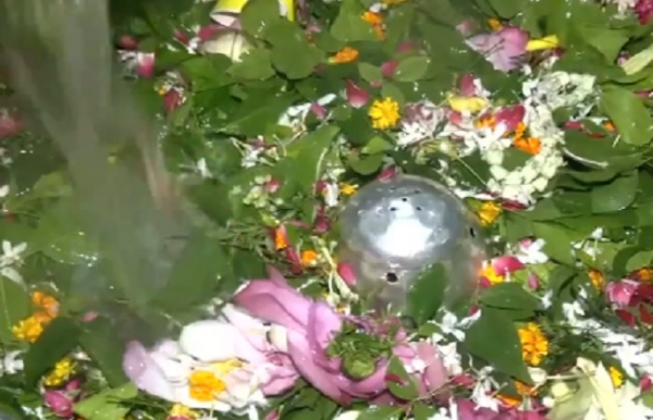 শৈবতীর্থে ভক্তদের ভিড়, শ্রাবণের প্রথম সোমবারে শিবের আরাধনা ভক্তদের শৈবতীর্থে ভক্তদের ভিড়, শ্রাবণের প্রথম সোমবারে শিবের আরাধনা ভক্তদের
