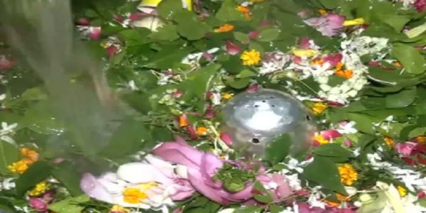 শৈবতীর্থে ভক্তদের ভিড়, শ্রাবণের প্রথম সোমবারে শিবের আরাধনা ভক্তদের