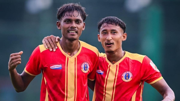 কাস্টমসকে ২-০ গোলে হারিয়ে কলকাতা ফুটবল লীগের সুপার সিক্স-এ জায়গা করে নিল ইস্ট বেঙ্গল
