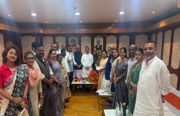 দিল্লির বঙ্গভবনে মুখ্যমন্ত্রী শুভেন্দু সাক্ষাতে এনসিপিআই সাংসদরা