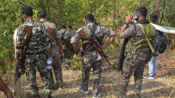 নিরাপত্তাবাহিনীর তল্লাশি অভিযান (ফাইল ফটো)