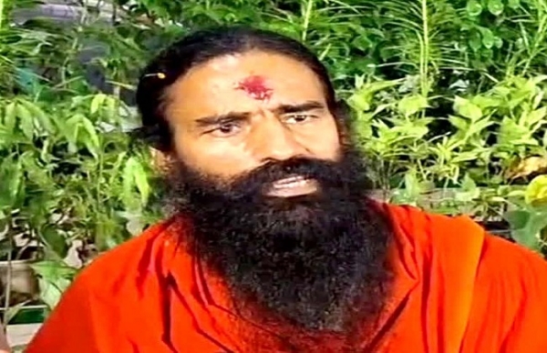 গেরুয়া পরে সনাতনের অবমাননা মেনে নেওয়া যায় না, পাপ্পু যাদবকে কটাক্ষ স্বামী রামদেবের
