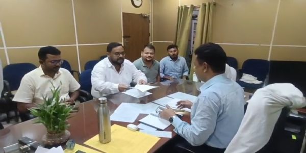 দন্ত চিকিৎসকের বিরুদ্ধে ব্যবস্থা দাবিতে স্বাস্থ্য অধিকর্তার কাছে যুব কংগ্রেসের ডেপুটেশন