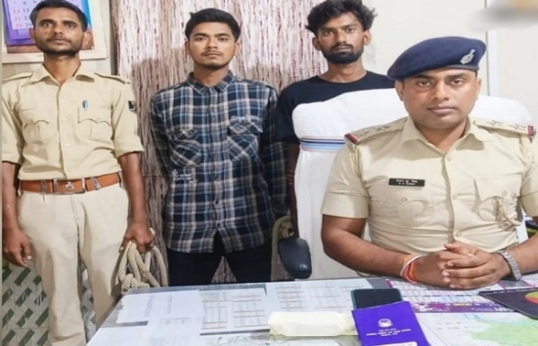 বিহারে মাদক (স্ম্যাক) সহ দুই নেপালি পাচারকারী গ্রেফতার