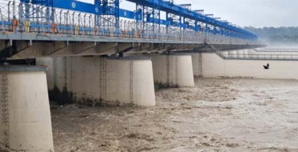 হরিদ্বারে সতর্কতা, সতর্কতাসীমায় গঙ্গার জলস্তর
