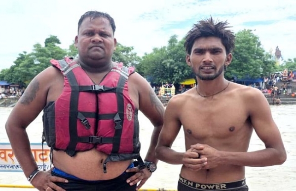 হরিদ্বারে গঙ্গায় তলিয়ে যাওয়া যুবকের প্রাণ বাঁচাল পুলিশ