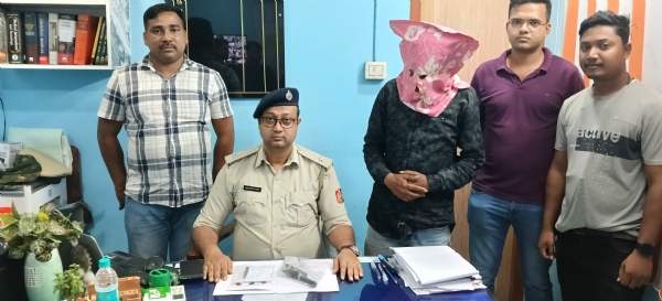 হাকিম গ্রেফতার