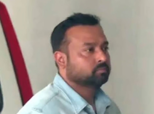 ভবানী ভবনে ফের সুমিত, আবারও হাজিরা অভিষেকের পিএ-র