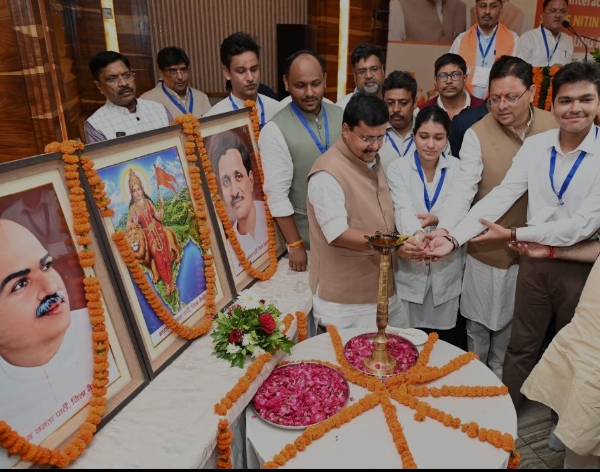 হলদওয়ানিতে ‘যুব সংবাদ’ কর্মসূচিতে অংশ গ্রহণ নিতিন ও ধামির