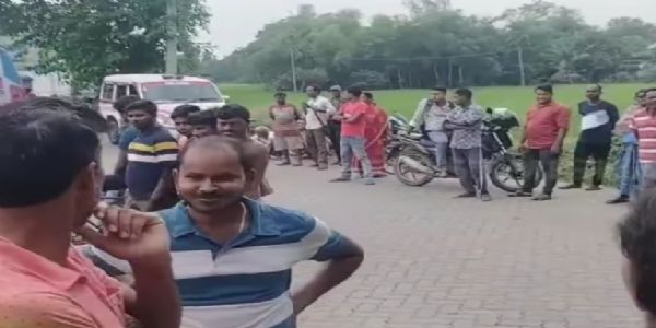 আরামবাগের মাঠ থেকে ক্ষতবিক্ষত মৃতদেহ উদ্ধার, চাঞ্চল্য