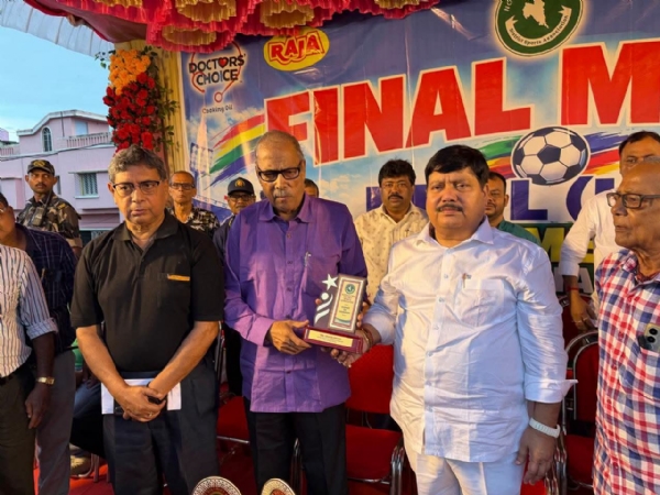 নারায়ণপুরে ফুটবল