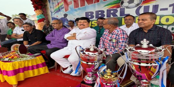 আমলাদের উপর নির্ভরতা নয়, দফতরের কাজে নজরদারি জরুরি: পরিবহণমন্ত্রী