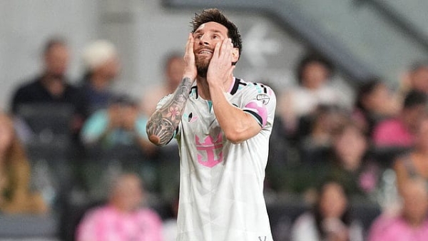মেসির দুর্দান্ত গোলে মায়ামি এগিয়ে থাকার পরও শেষ সময়ের গোলে ম্যাচ ড্র