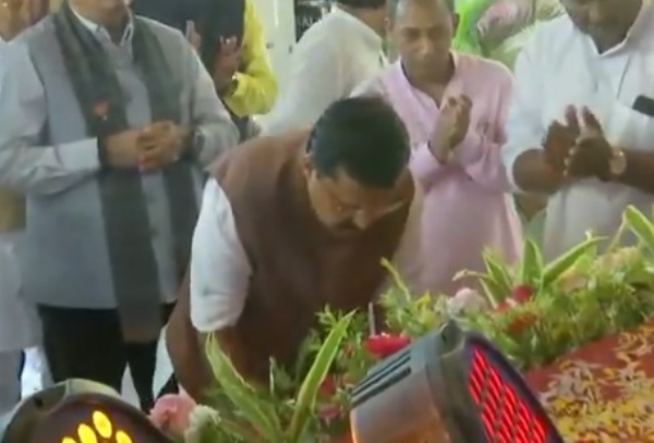 গণেশ চতুর্থীতে সিদ্ধিদাতার আরাধনা নিতিন নবীনের