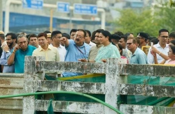 মুনক খালে ছটঘাট নির্মাণকাজ পরিদর্শন মুখ্যমন্ত্রী রেখা গুপ্তার