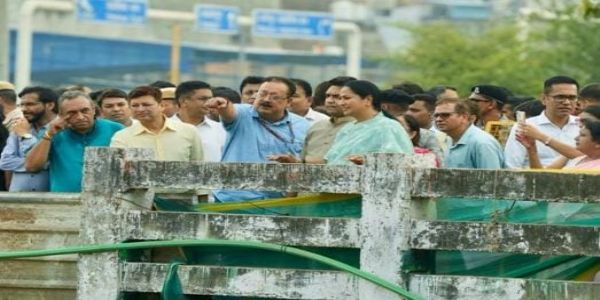 মুনক খালে ছট ঘাটের নির্মাণকাজ পরিদর্শন মুখ্যমন্ত্রী রেখা গুপ্তার