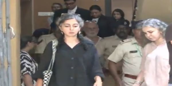 সুপ্রিম কোর্টের নির্দেশে আদালতে আত্মসমর্পণ তরুণ তেজপালের