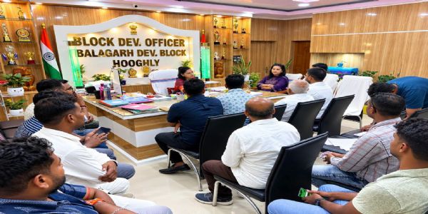 বলাগড়ে ‘সেবা সংকল্প অভিযান’ নিয়ে গুরুত্বপূর্ণ আলোচনা, জনকল্যাণে আরও জোর সুমনা সরকারের