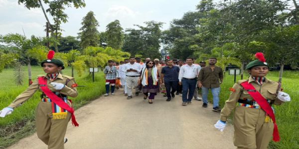 প্রথমবার কলেজে সুমনা সরকার, প্রেসিডেন্ট হিসেবে পেলেন আন্তরিক সংবর্ধনা