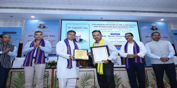 ইঞ্জিনিয়াররাই ভারতের উন্নয়নের মেরুদণ্ড : মুখ্যমন্ত্রী