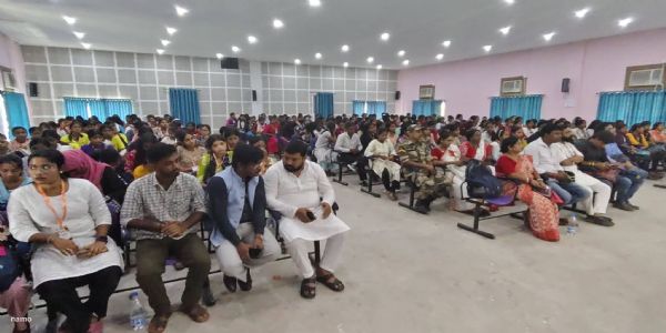 আরামবাগ নেতাজী মহাবিদ্যালয়ে ‘রানী দুর্গাবতী যুবতী সম্মেলন’, উপস্থিত বিমান ঘোষ