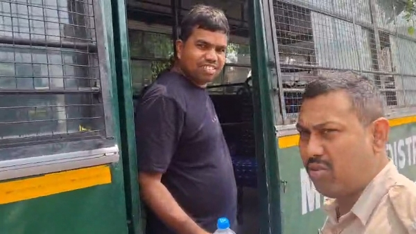 সিভিক ভলেন্টিয়ার গ্রেফতার