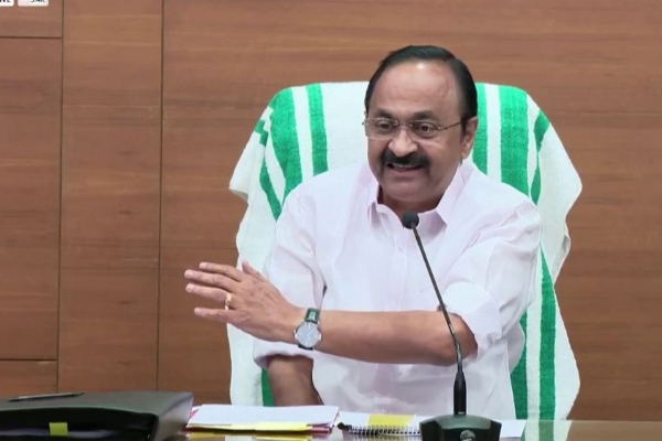 বিদ্যুৎ সংকট মোকাবিলা ও ‘সরল’ পোর্টাল চালুর ঘোষণা মুখ্যমন্ত্রী ভি ডি সতীশনের