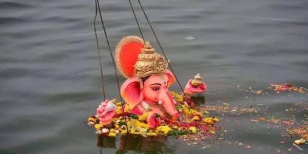 হায়দরাবাদে পারিবারিক পুজোগুলির গণেশ বিগ্রহ নিরঞ্জন