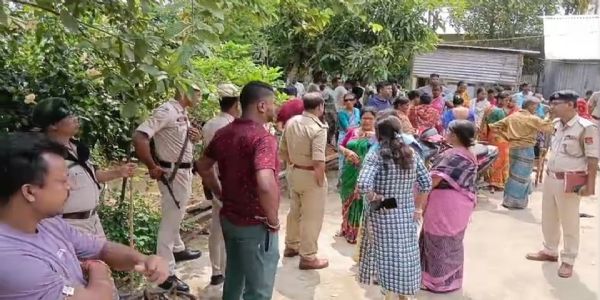 টাকার লোভে জন্মদাত্রীকে হত্যার অভিযোগ, রাতেই গোপনে সৎকার!