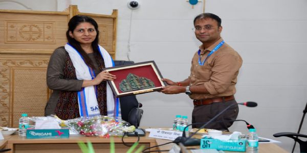 পশ্চিমবঙ্গে ক্রীড়া পরিকাঠামো পর্যালোচনায় যুবকল্যাণ ও ক্রীড়া প্রতিমন্ত্রী রক্ষা খড়সে, সাই -এর তরফেও সহায়তার আশ্বাস