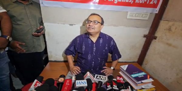 বারাসত থানায় হাজিরা দিলেন তৃণমূল বিধায়ক কুণাল ঘোষ