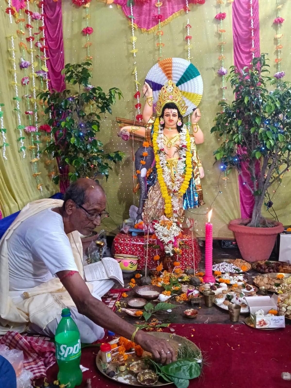 চন্দননগর পুলিশ কমিশনারেট এ বিশ্বকর্মা পূজা
