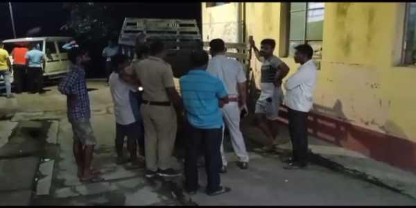 বাদুড়িয়ায় বাজ পড়ে কিশোরের মৃত্যু, আশঙ্কাজনক অবস্থায় হাসপাতালে ২
