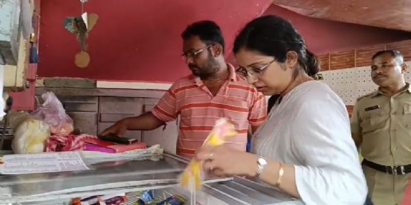 নিষিদ্ধ রং ও ভেজাল রুখতে কালনায় খাদ্য সুরক্ষা দপ্তরের অভিযান, তল্লাশি বিরিয়ানির দোকানে